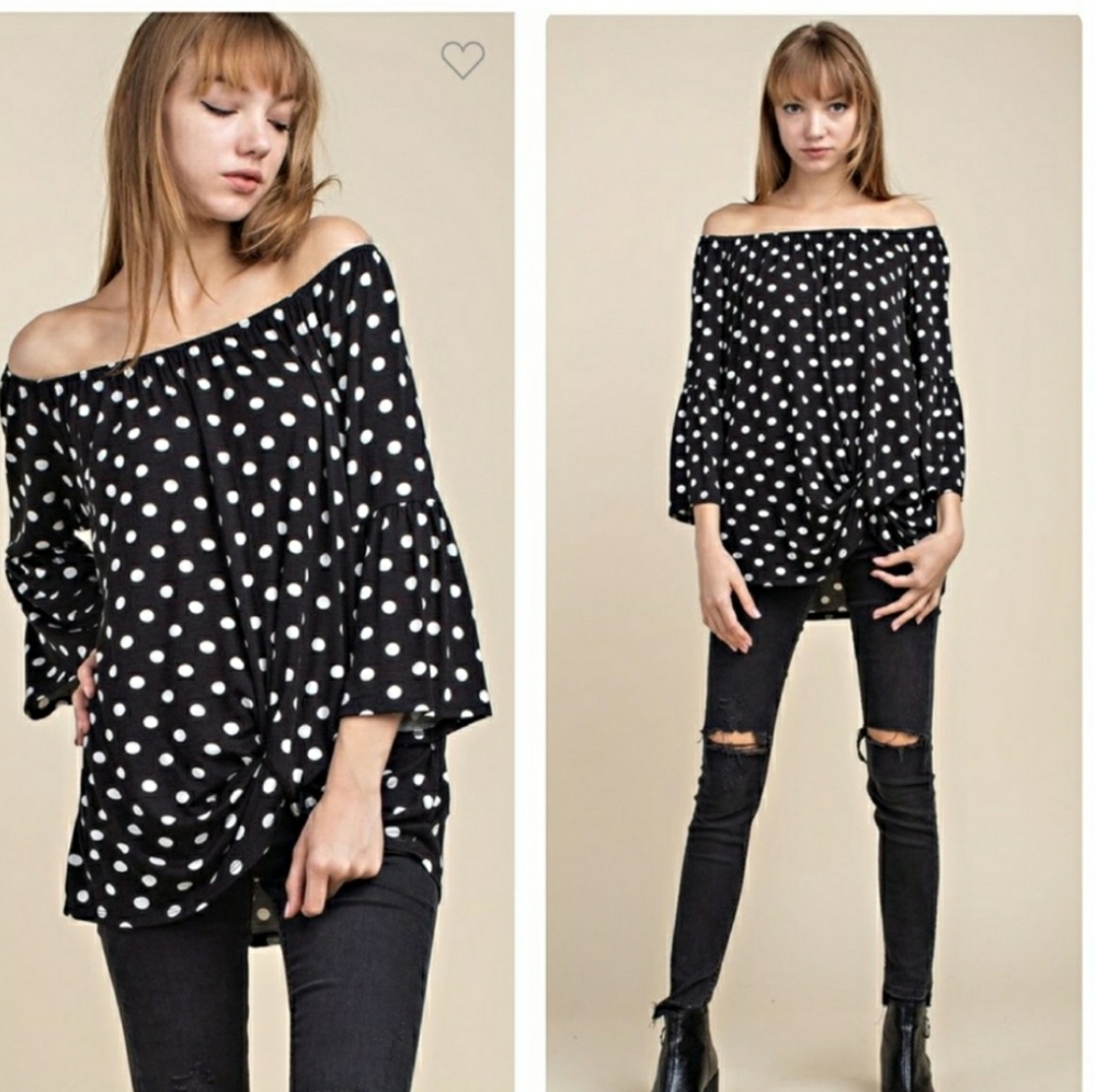 ♥️New A Girl Thing Polka dot  top
